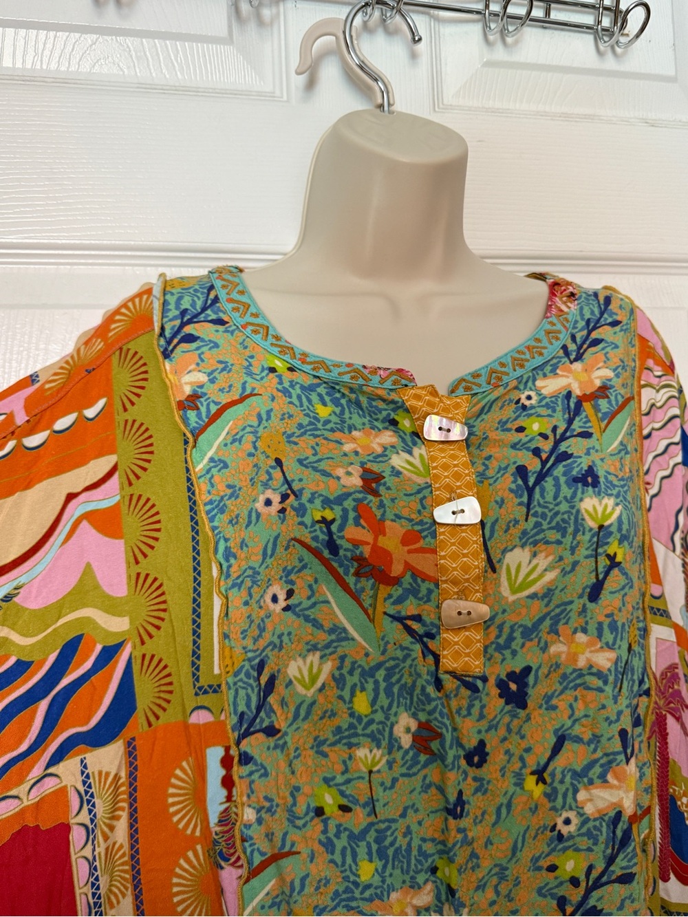 John Mark 100% Rayon Boho Floral Patchwork Tunic Summer Top / Size Large - Picture 8 of 9